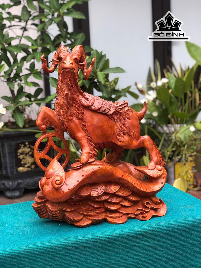 tuong-nhat-duong-go-dinh-huong-cao-59-ngang-47-sau-30-cm-451415