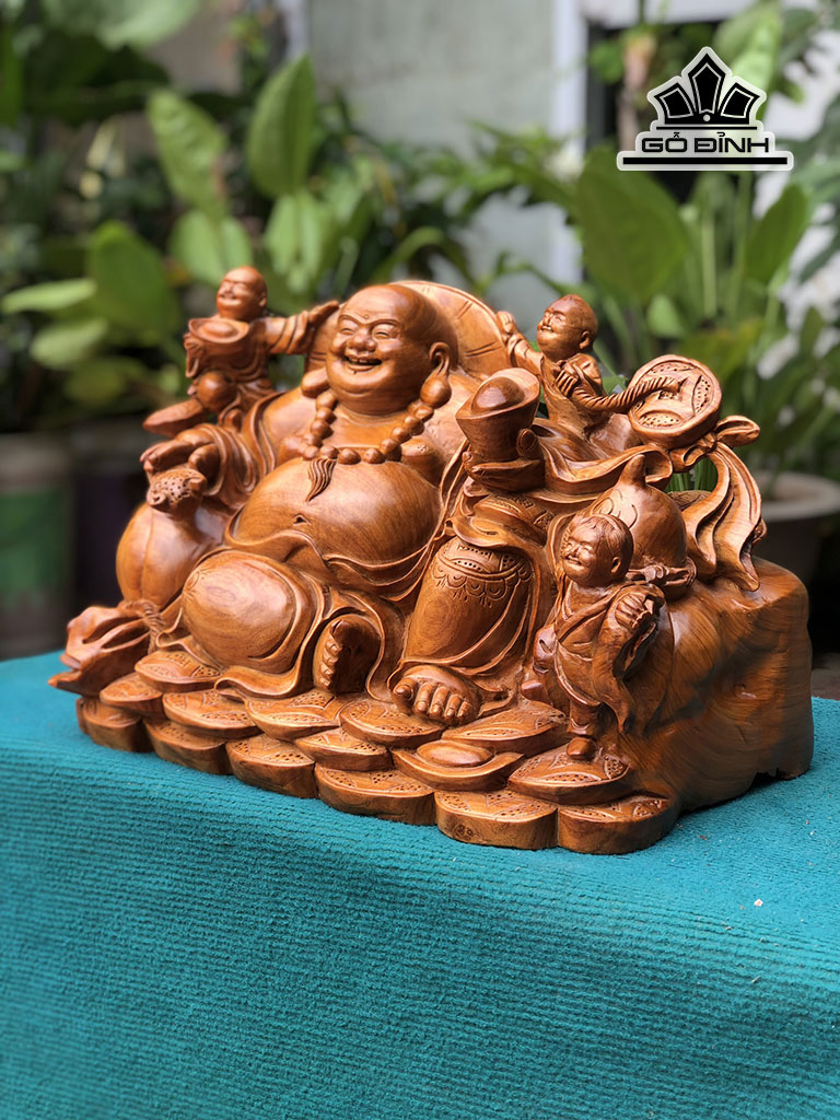 tuong-phat-di-lac-tam-phuc-go-huong-cao-32-ngang-45-sau-28-cm-451459
