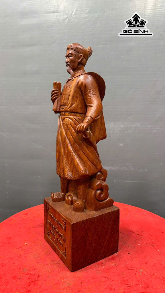 tuong-tran-quoc-tuan-go-huong-cao-50-ngang-15-sau-13-cm-451639