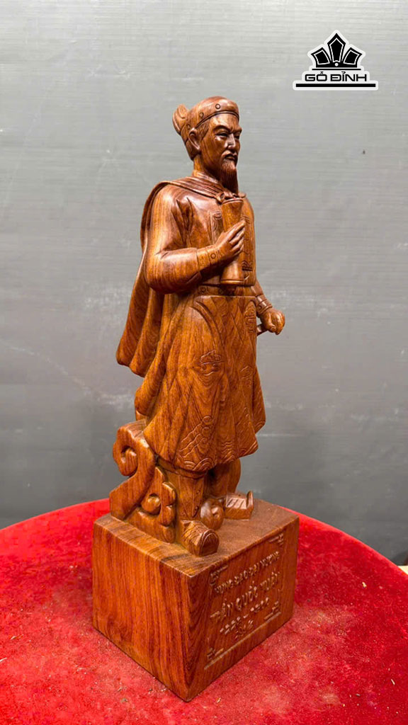 tuong-tran-quoc-tuan-go-huong-cao-50-ngang-15-sau-13-cm-451640