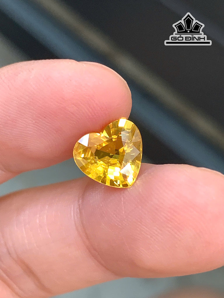 vien-da-sapphire-vang-cao-88-ngang-43-mm-222cts-451742