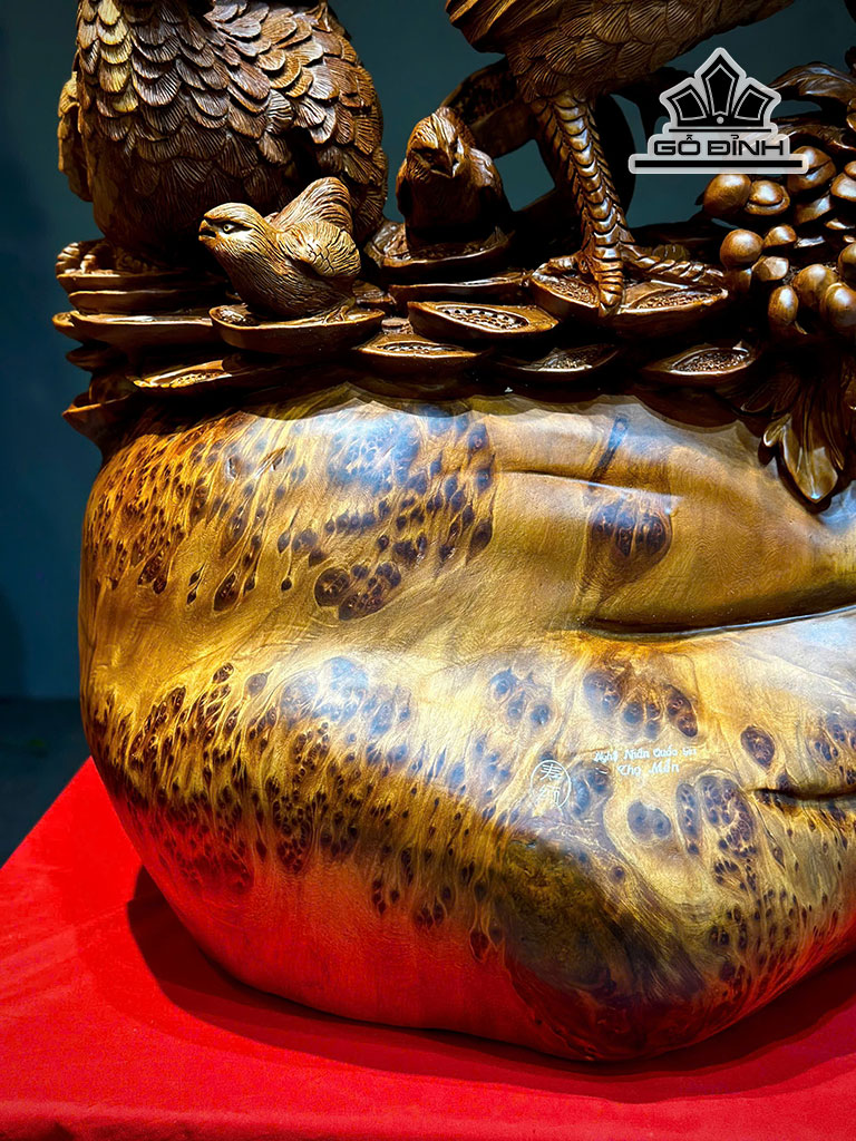 tuong-gia-dinh-ga-go-nu-ngoc-am-cao-74-ngang-52-sau-25-cm-451816