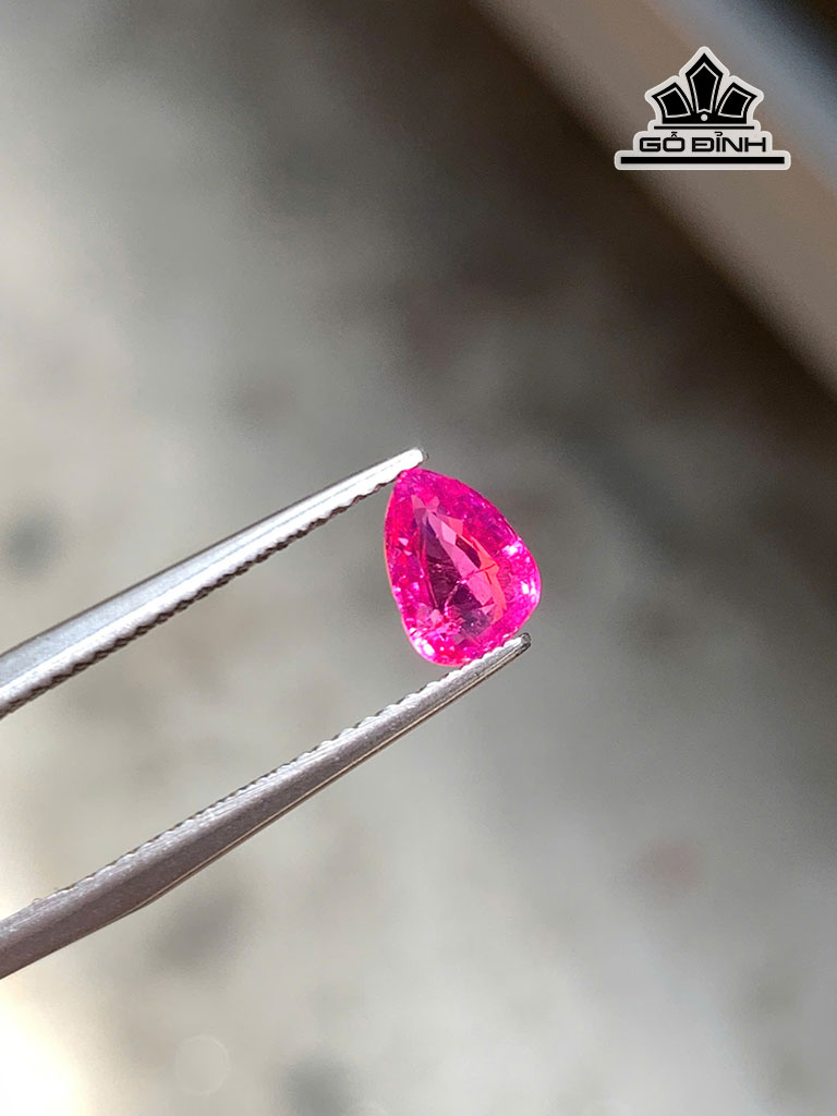 vien-da-ruby-hong-do-cao-72-ngang-51-sau-34-mm-104cts-451932