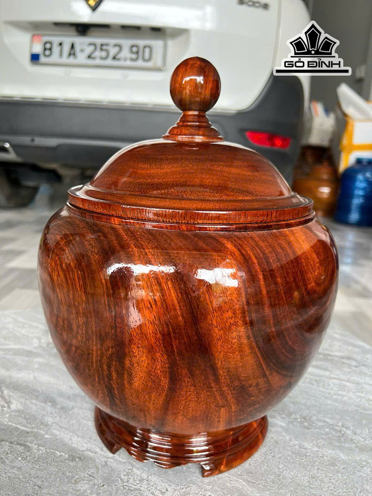 binh-u-tra-go-lim-cao-34-duong-kinh-25-cm-dung-12-lit-452086
