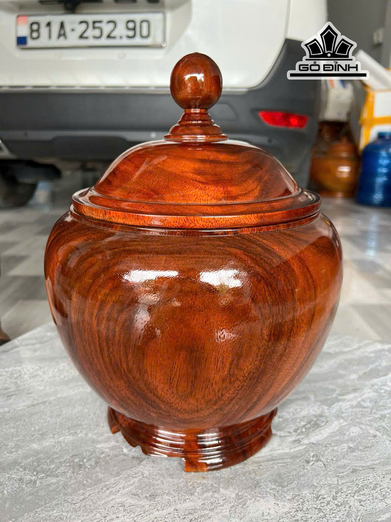binh-u-tra-go-lim-cao-34-duong-kinh-25-cm-dung-12-lit-452091