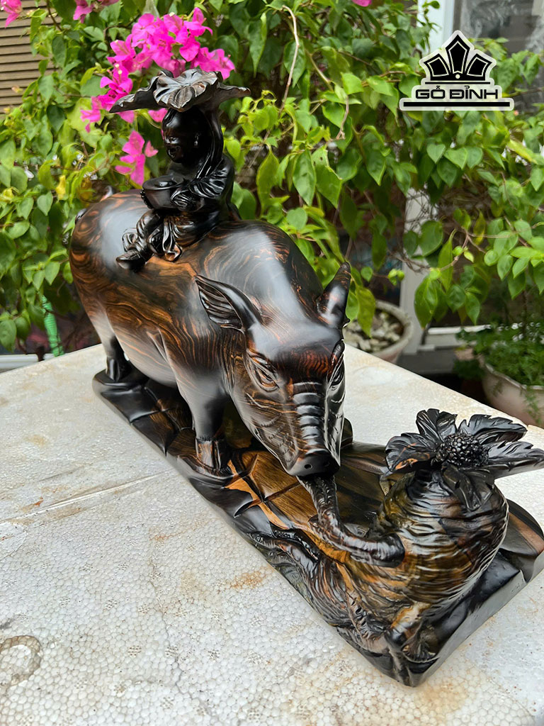 tuong-tieu-dong-chan-trau-go-mun-hoa-cao-29-ngang-43-sau-14-cm-452282