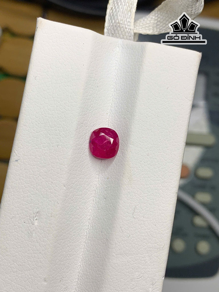 vien-da-ruby-luc-yen-cao-65-ngang-6-sau-35-mm-130cts-452387