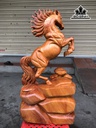 tuong-ngua-phong-thuy-nhat-ma-phi-thien-go-huong-cao-56-ngang-28-sau-14-cm-452685