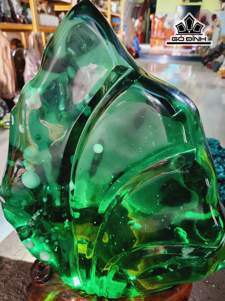 vien-da-da-obsidian-kich-thuoc-60x40-cm-nang-35kg-452821