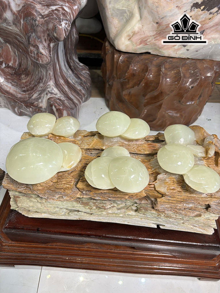 nam-ngoc-truong-sinh-da-onyx-xanh-kich-thuoc-43x21x23-cm-452844