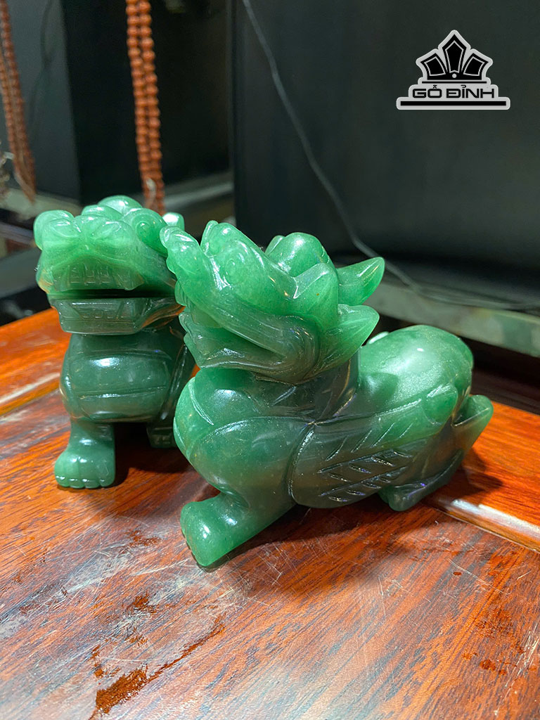 ty-huu-da-thach-anh-xanh-cao-105-ngang-85-cm-453352