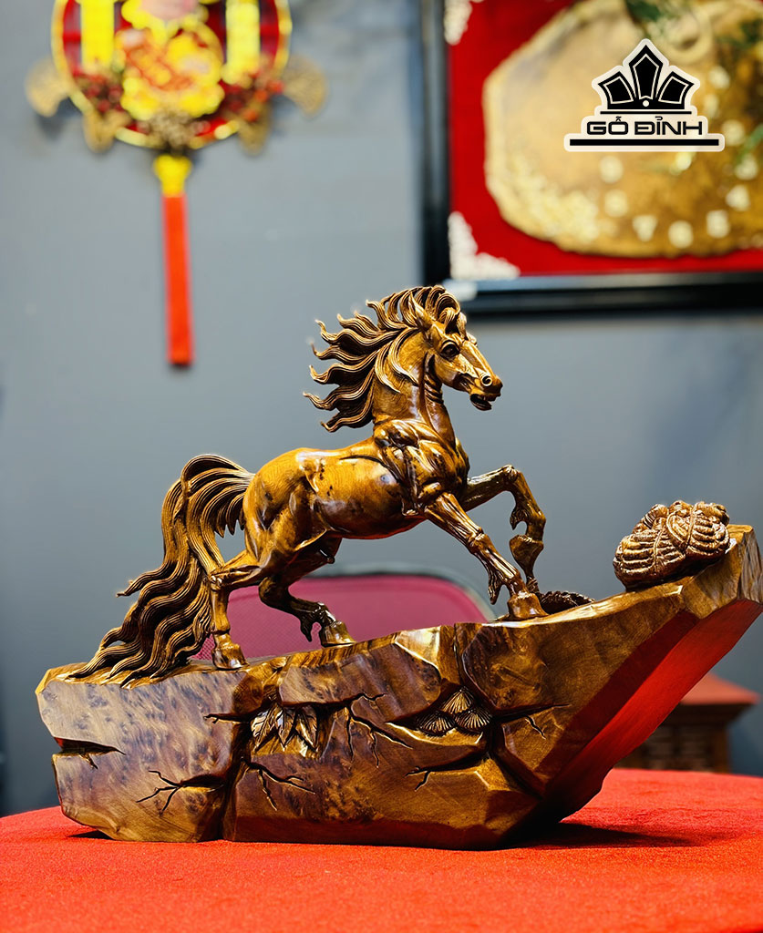 tuong-ngua-phong-thuy-nhat-ma-thong-dong-go-nu-ngoc-am-cao-35-ngang-48-sau-13-cm-453477