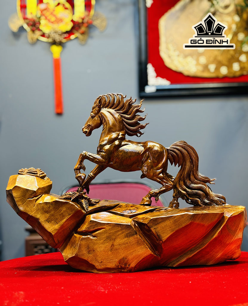 tuong-ngua-phong-thuy-nhat-ma-thong-dong-go-nu-ngoc-am-cao-35-ngang-48-sau-13-cm-453478