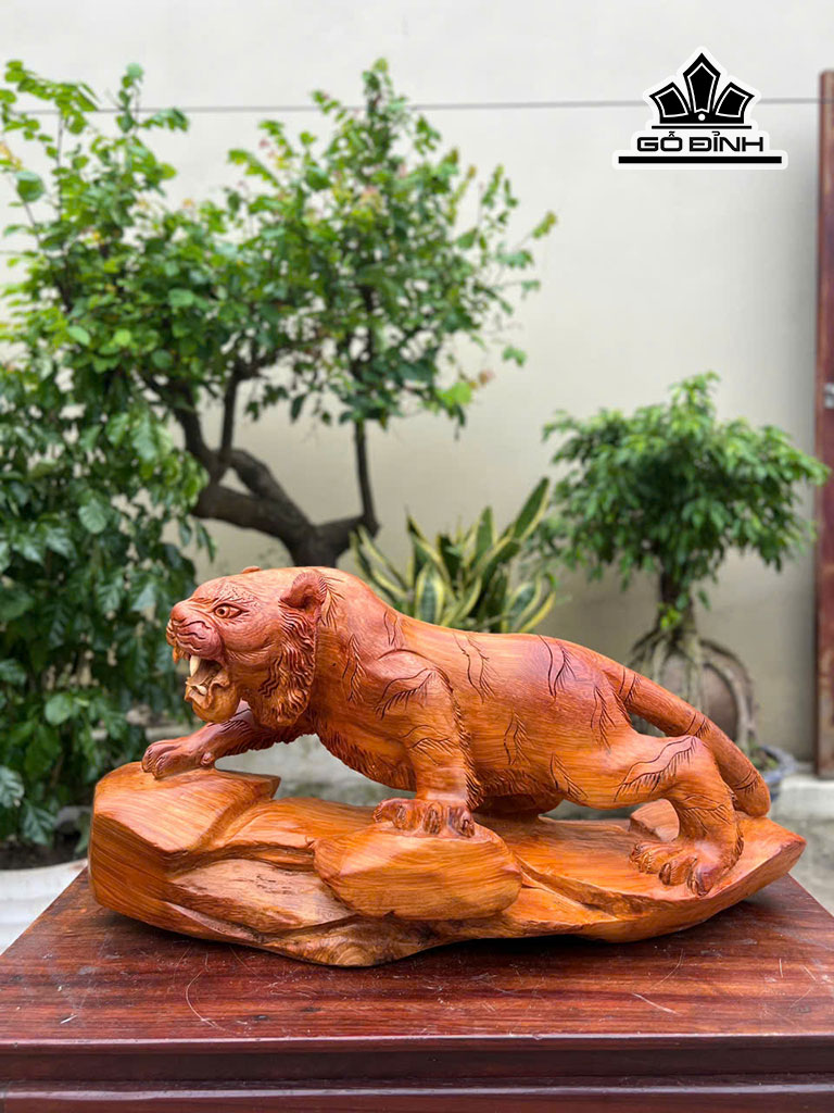 tuong-ho-phong-thuy-go-huong-cao-18-ngang-28-sau-55-cm-453707