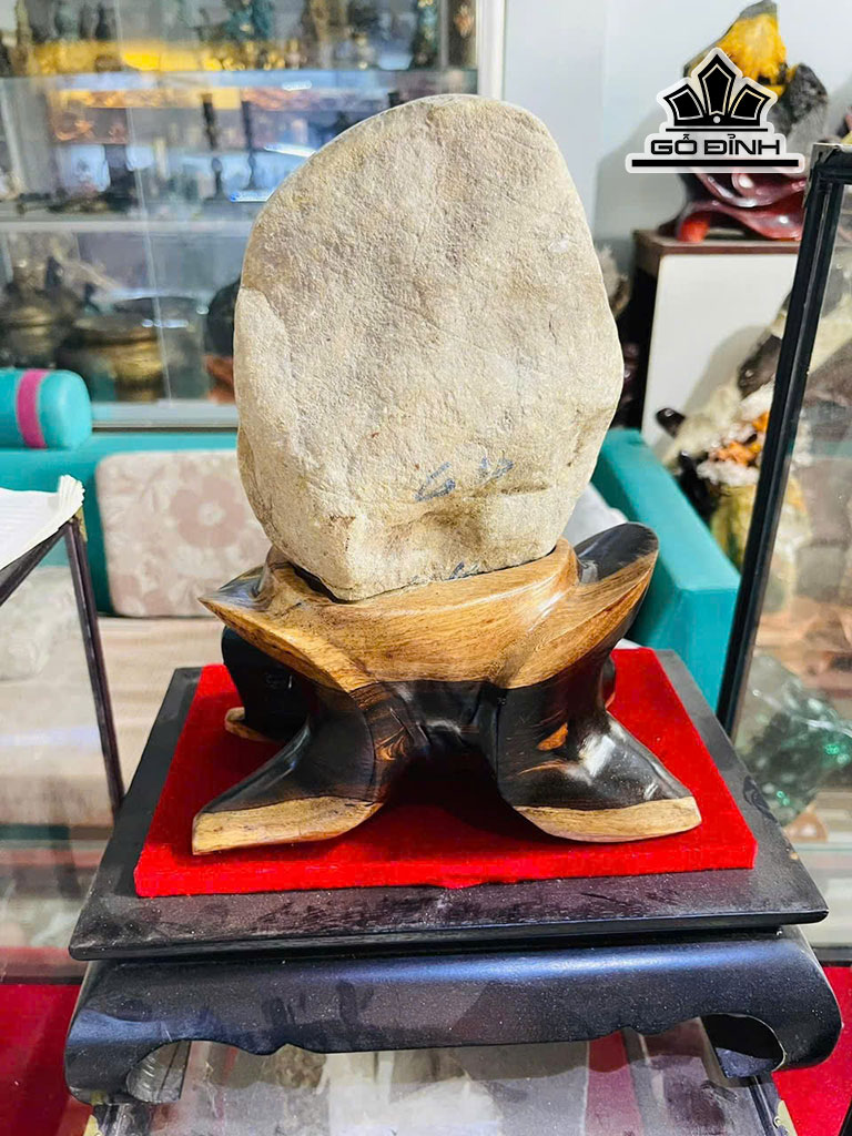 tac-pham-da-ngoc-phi-cao-29-nang-46kg-454551