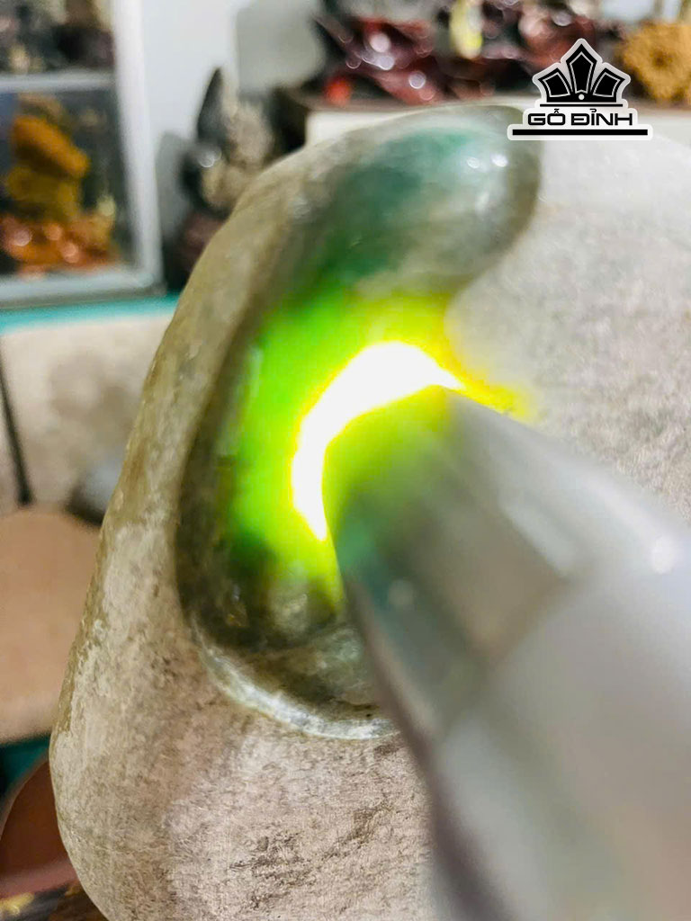 tac-pham-da-ngoc-phi-cao-29-nang-46kg-454553