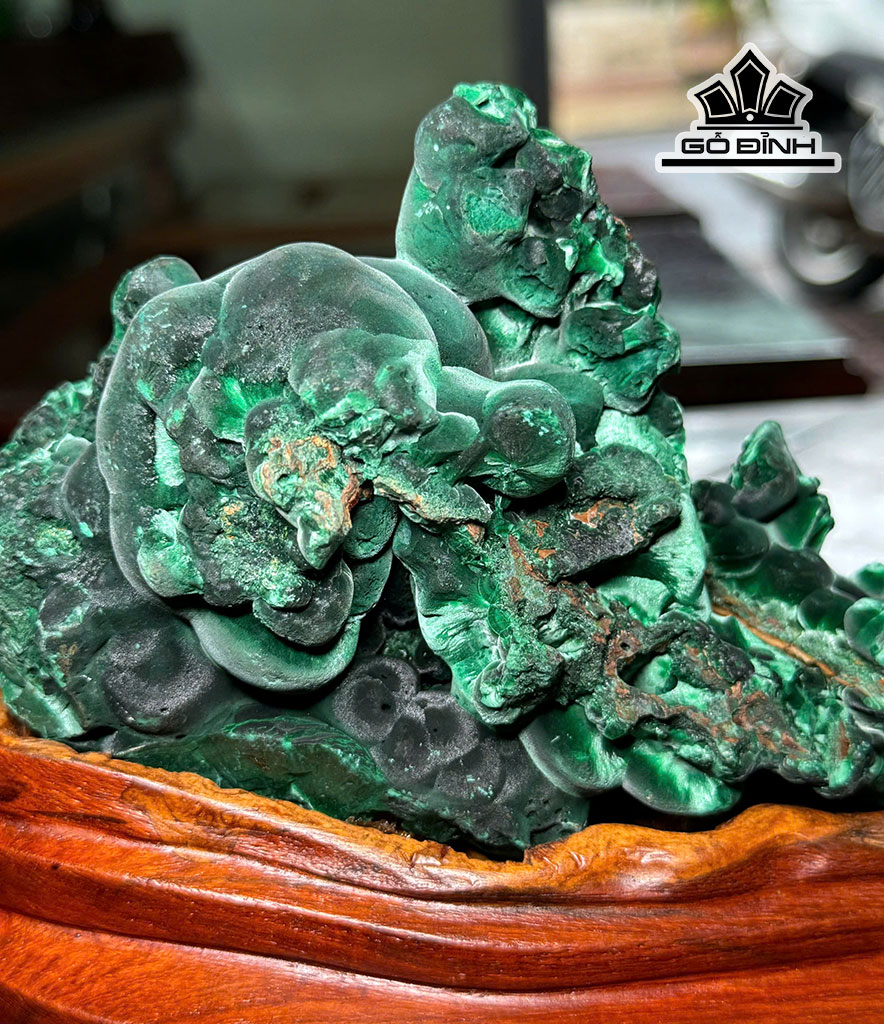 tac-pham-da-malachite-cao-145-ngang-16-cm-nang-112kg-454666
