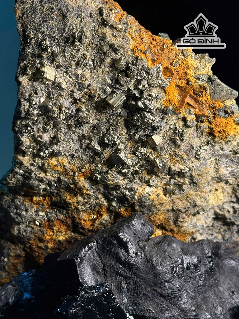 tac-pham-da-pyrite-cao-23-ngang-22-cm-nang-32kg-454704