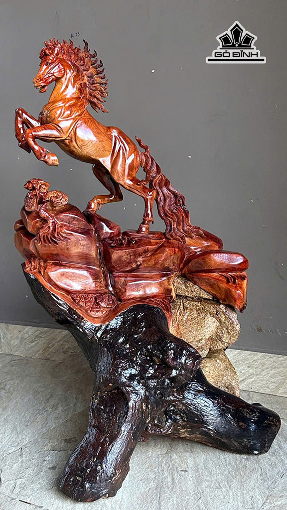 tuong-nhat-ma-thong-dong-go-huong-cao-95-ngang-56-sau-40-cm-454808