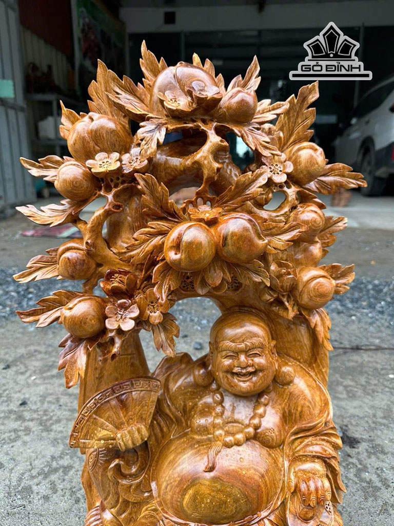 tuong-phat-di-lac-ngoi-dao-go-huong-cao-65-ngang-38-sau-20-cm-454914