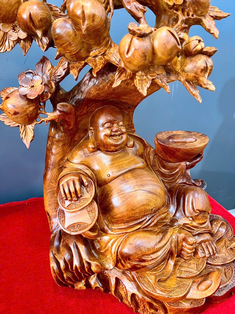 tuong-phat-di-lac-go-huong-cao-64-ngang-42-sau-24-cm-455239
