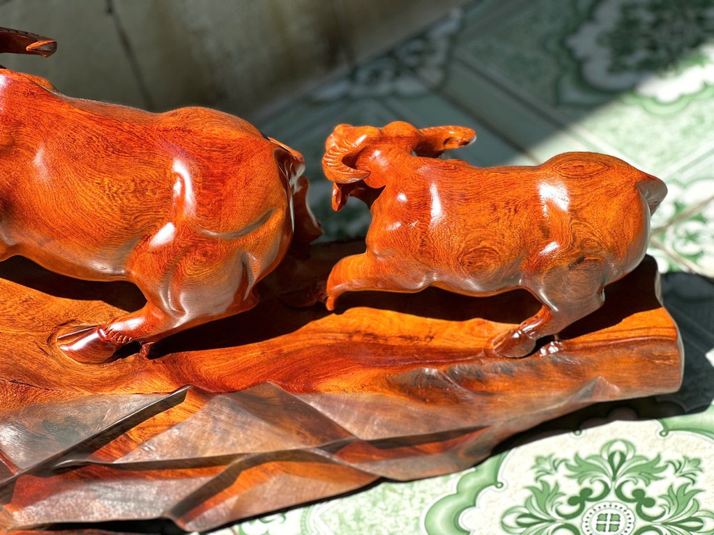 cau-trau-go-huong-cao-44-ngang-68-sau-32-cm-23kg-455279