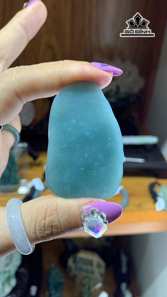 mat-day-ho-ly-da-cam-thach-jadeite-a-myama-cao-514-ngang-34-sau-69-mm-256gr-455475