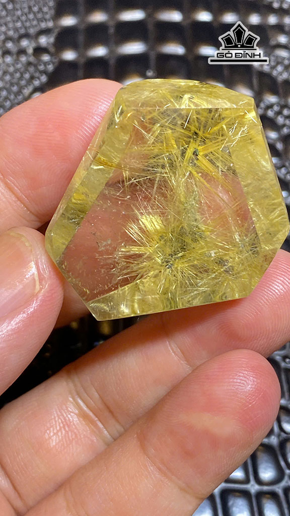 mat-tron-hoa-thi-da-thach-anh-toc-vang-cao-299-ngang-353-sau-155-mm-278gr-455494