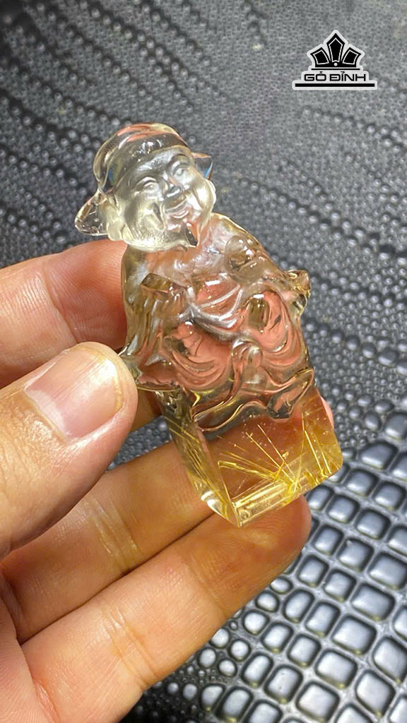 than-tai-da-thach-anh-toc-vang-cao-63-ngang-338-sau-228-mm-535gr-455516