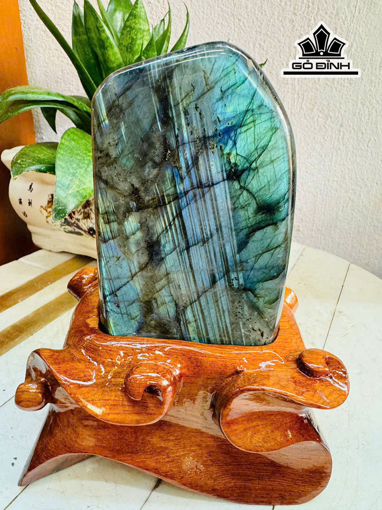 tac-pham-da-xa-cu-labradorite-cao-19-rong-8-cm-nang-19kg-455561