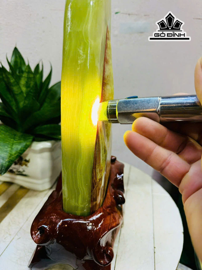 tac-pham-son-thuy-huu-tinh-da-ngoc-pakistan-cao-36-ngang-13-cm-nang-4kg-455585