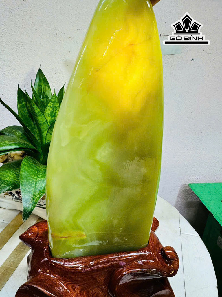 tac-pham-son-thuy-huu-tinh-da-ngoc-pakistan-cao-36-ngang-13-cm-nang-4kg-455586