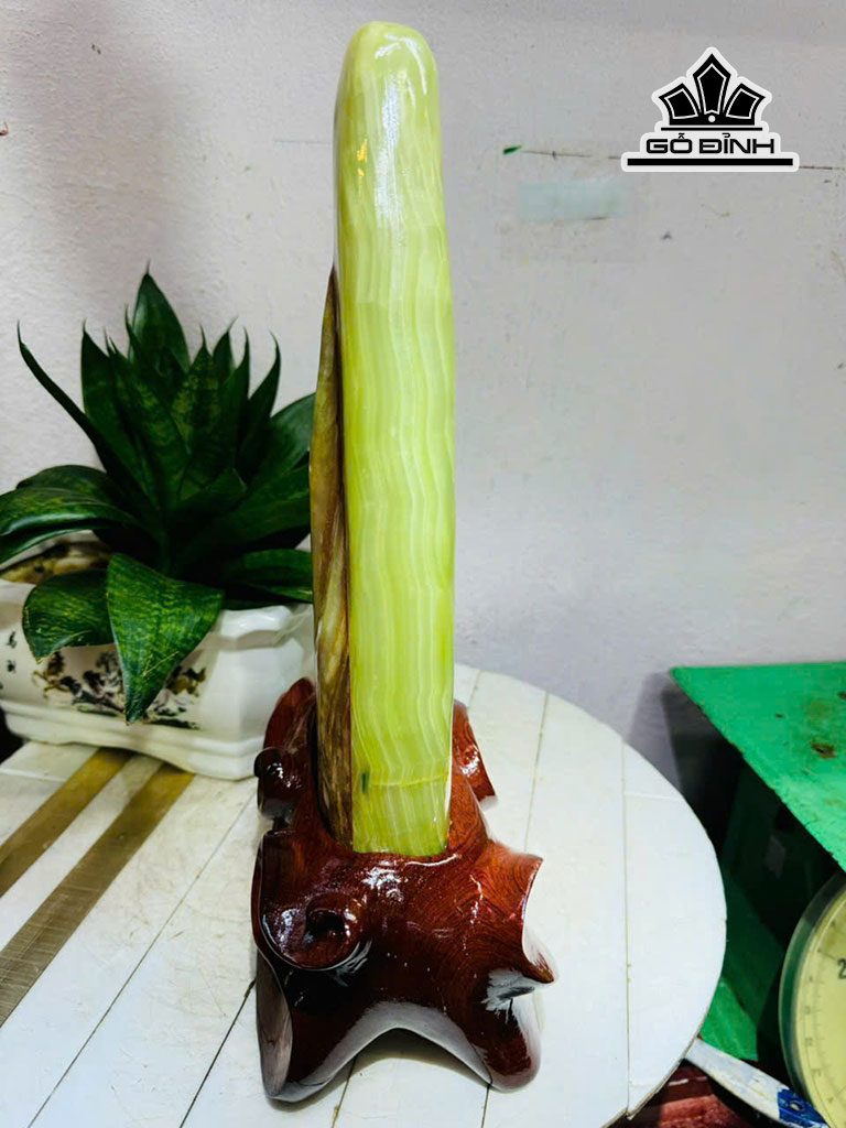 tac-pham-son-thuy-huu-tinh-da-ngoc-pakistan-cao-36-ngang-13-cm-nang-4kg-455588