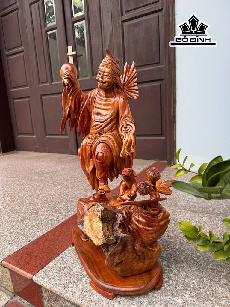 tuong-te-cong-go-huong-om-da-cao-65-ngang-40-sau-28-cm-456155