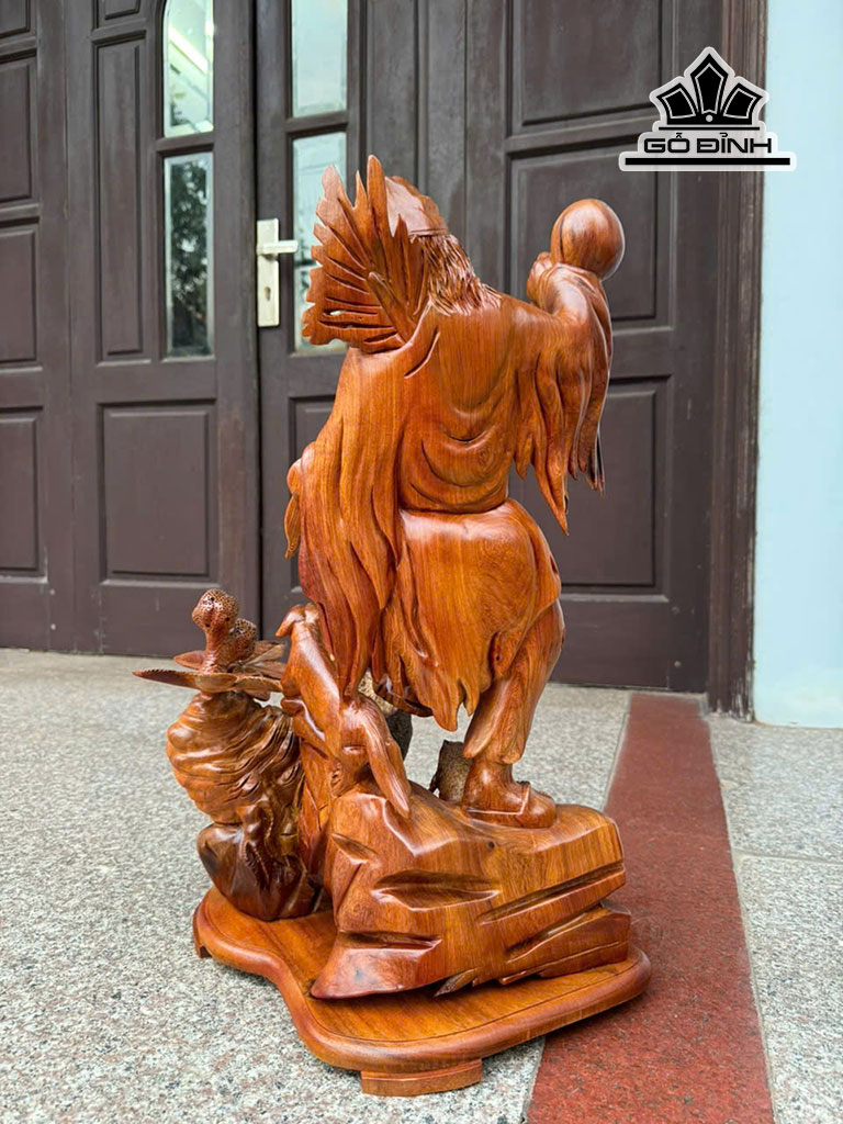 tuong-te-cong-go-huong-om-da-cao-65-ngang-40-sau-28-cm-456157