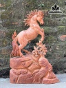 tuong-ngua-phong-thuy-nhat-ma-phi-thien-go-huong-cao-56-ngang-39-sau-14-cm-456318