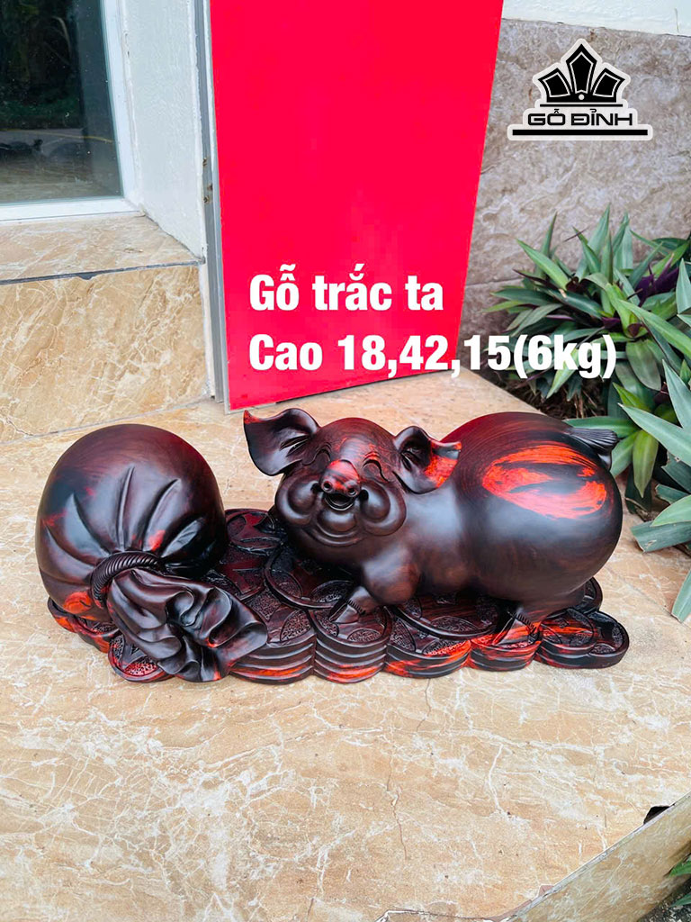 tuong-heo-go-trac-cao-18-ngang-42-sau-15-cm-456385
