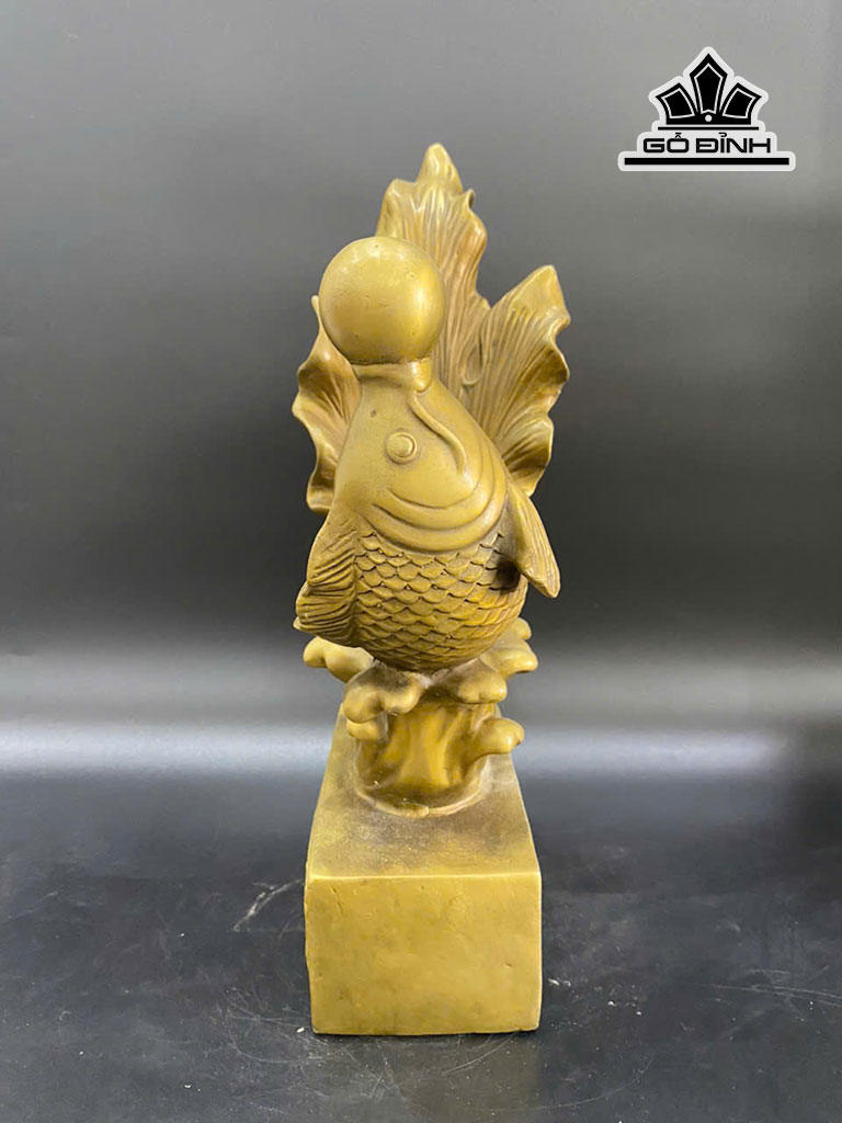 tuong-ca-chep-von-cau-bang-dong-cao-30-ngang-20-cm-456699