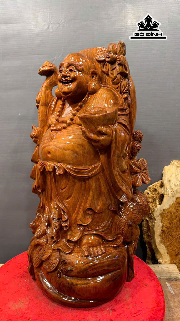 tuong-phat-di-lac-go-huyet-long-cao-70-ngang-40-sau-30-cm-37kg-456879