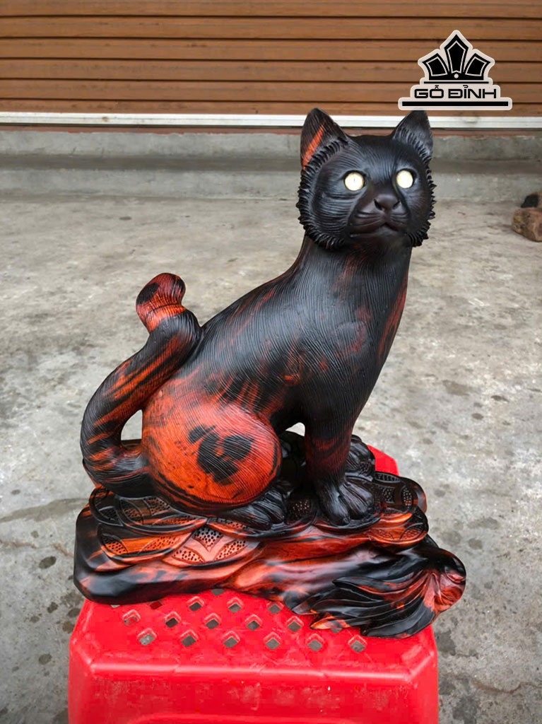 tuong-meo-go-trac-cao-31-ngang-27-sau-14-cm-457147