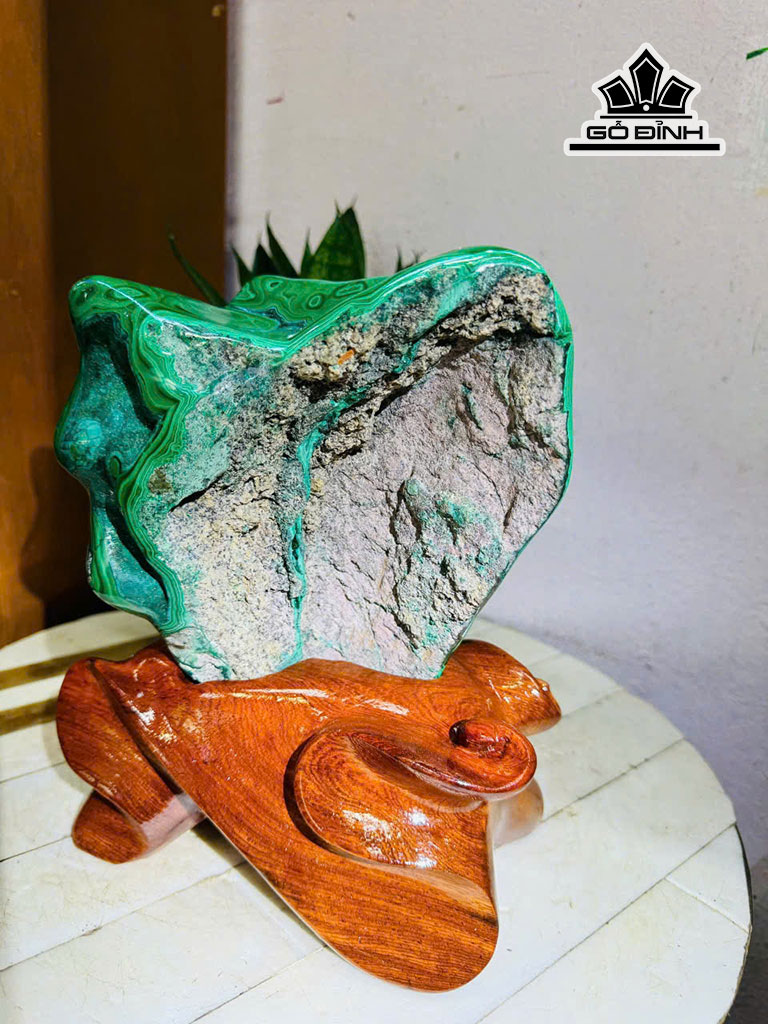 tac-pham-da-malachite-cao-24-ngang-17-cm-24kg-457202