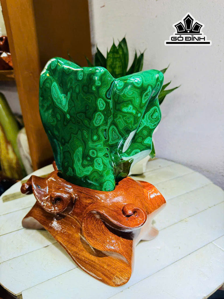 tac-pham-da-malachite-cao-24-ngang-17-cm-24kg-457203