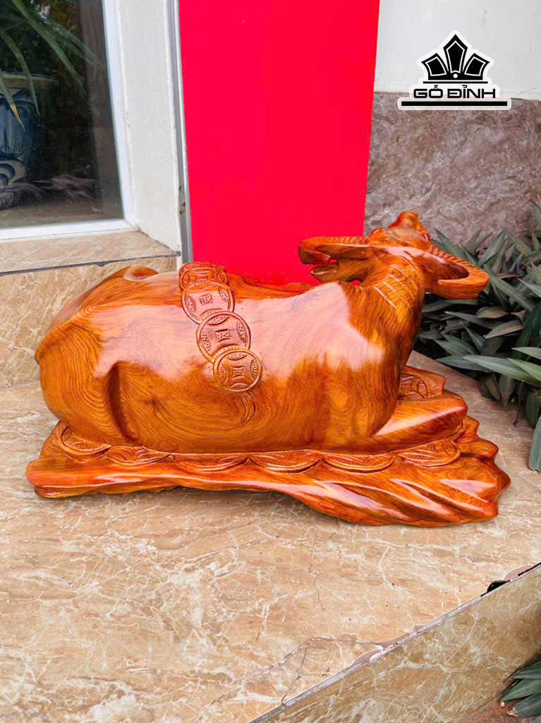 tuong-trau-go-huong-cao-26-ngang-50-sau-34-cm-19kg-457397