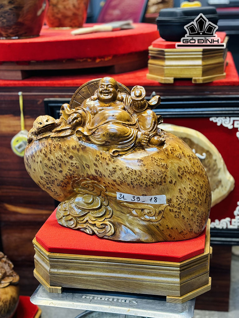 tuong-phat-di-lac-go-nu-ngoc-am-rieng-tuong-cao-31-ngang-39-sau-18-cm-457461