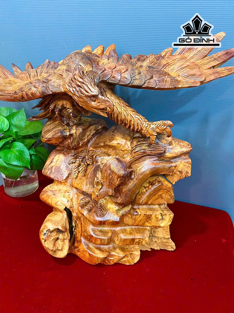 tuong-dai-bang-go-huong-cao-44-ngang-56-sau-30-cm-457585