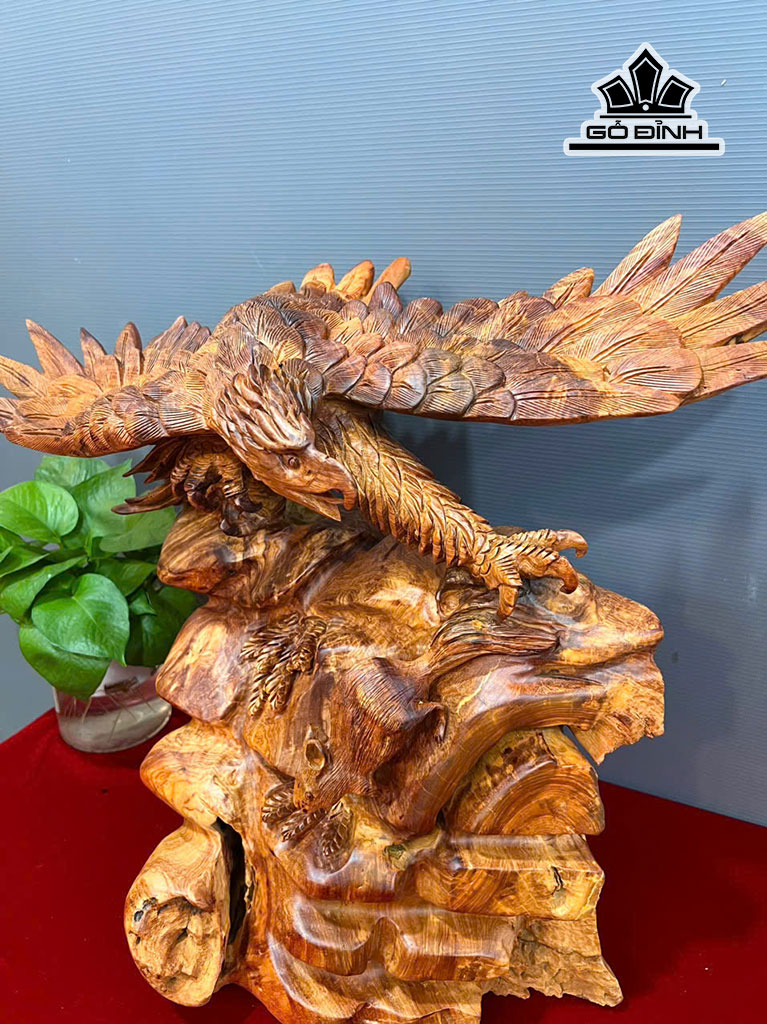 tuong-dai-bang-go-huong-cao-44-ngang-56-sau-30-cm-457586