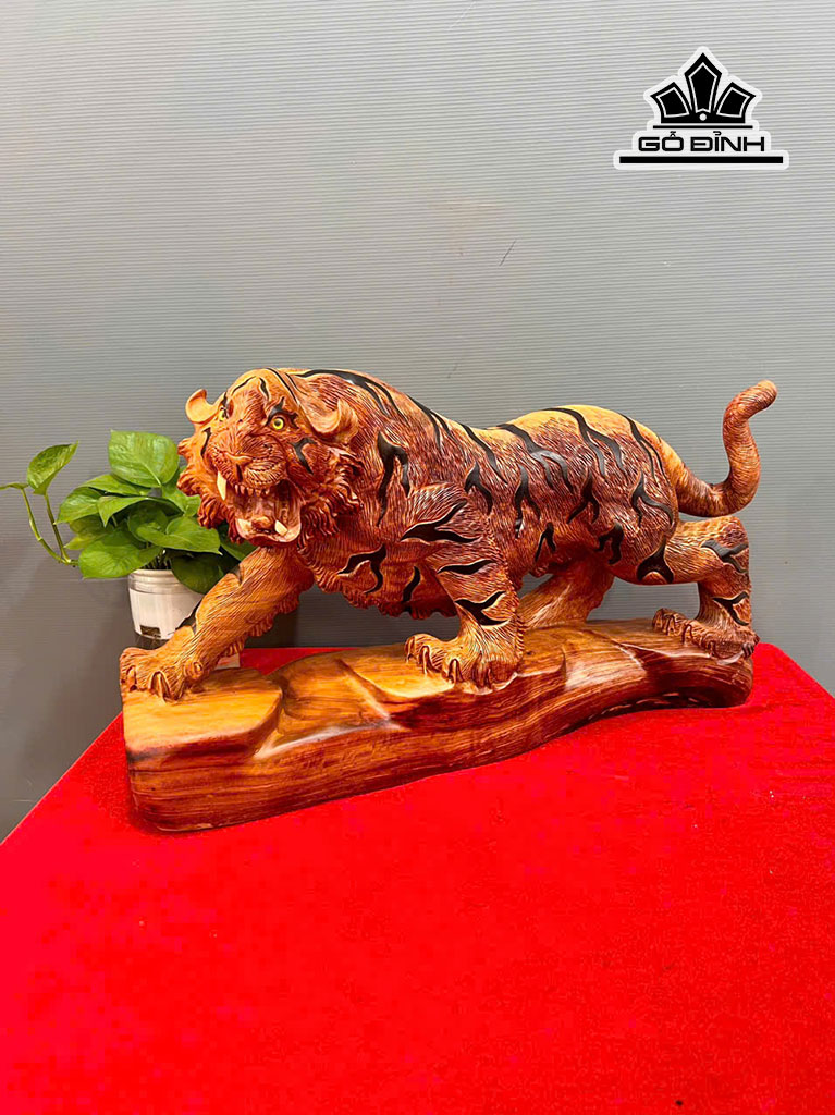 tuong-ho-phong-thuy-go-huong-cao-32-ngang-55-sau-13-cm-457590