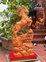 tuong-ngua-phong-thuy-nhat-ma-phi-thien-go-huong-cao-66-ca-ky-75-ngang-29-sau-15-cm-458189