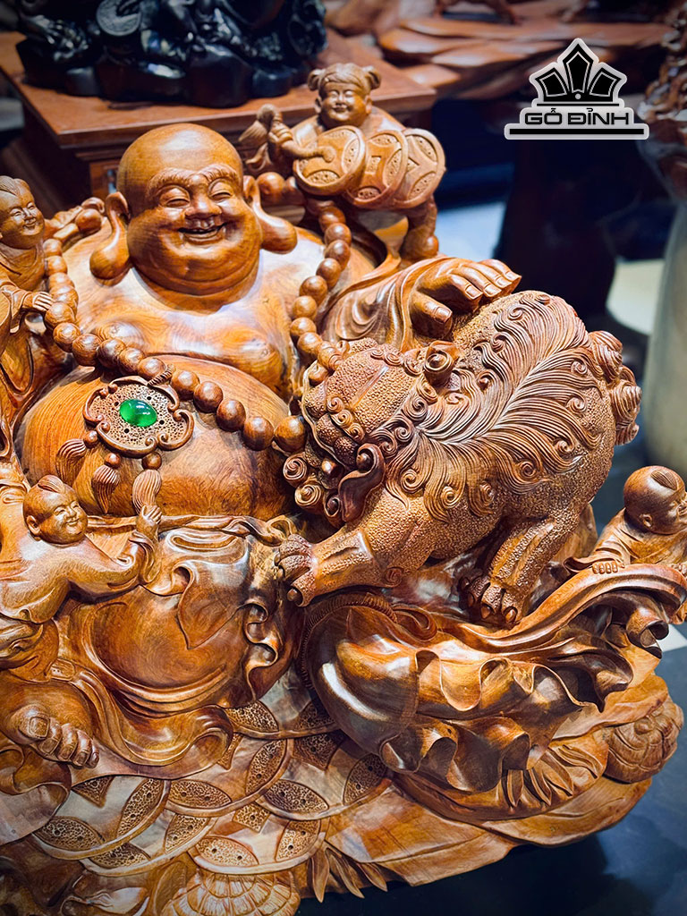 tuong-phat-di-lac-ngu-phuc-go-huong-cao-75-ngang-58-sau-50-cm-460648