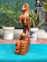 tuong-ngua-phong-thuy-nhat-ma-phi-thien-go-huong-cao-48-ngang-30-sau-12-cm-460843